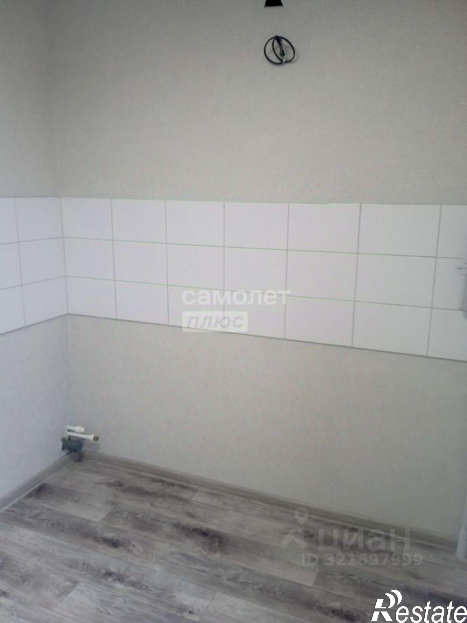 Купить квартиру за 2 950 000 рублей на Энгельс г., Колотилова ул., д.80