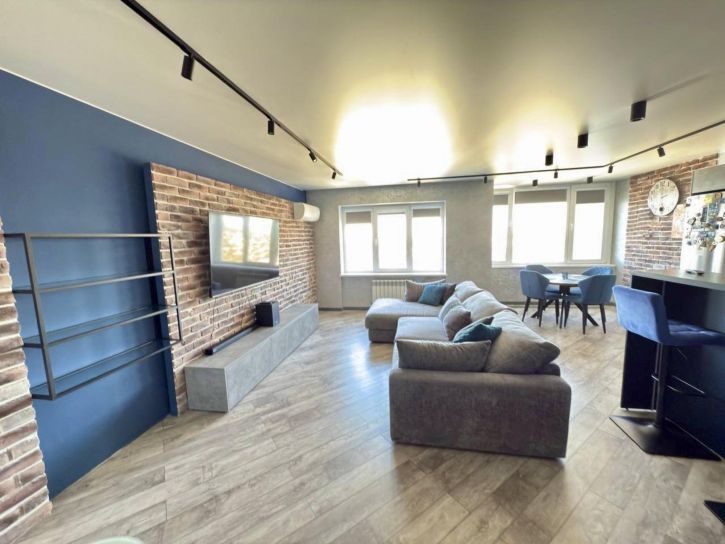 2-комн квартира Пристанская ул., 85