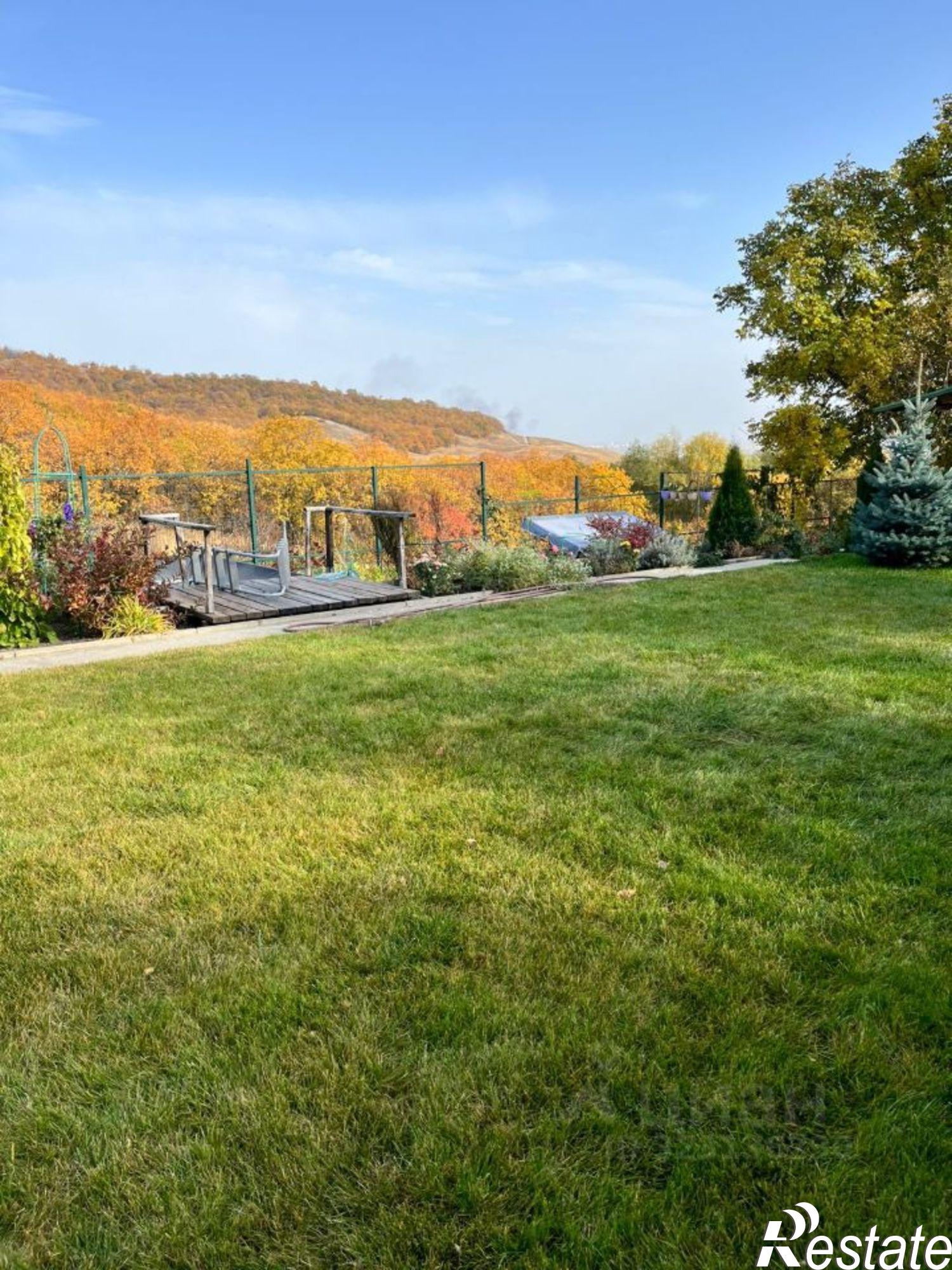 Купить дачу, дом, коттедж за 3 800 000 рублей на Саратов, СНТ Родничок-71