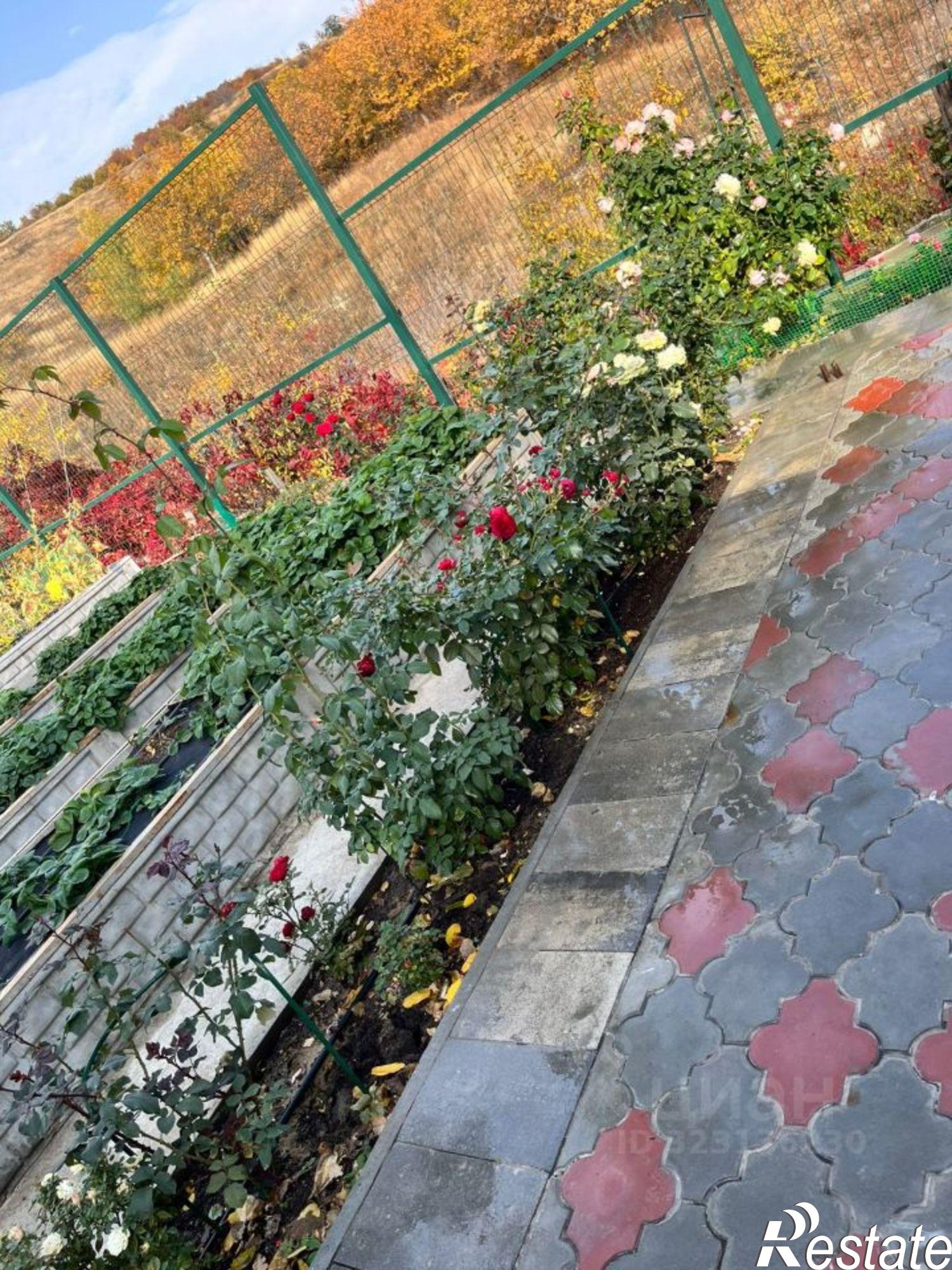 Купить дачу, дом, коттедж за 3 800 000 рублей на Саратов, СНТ Родничок-71