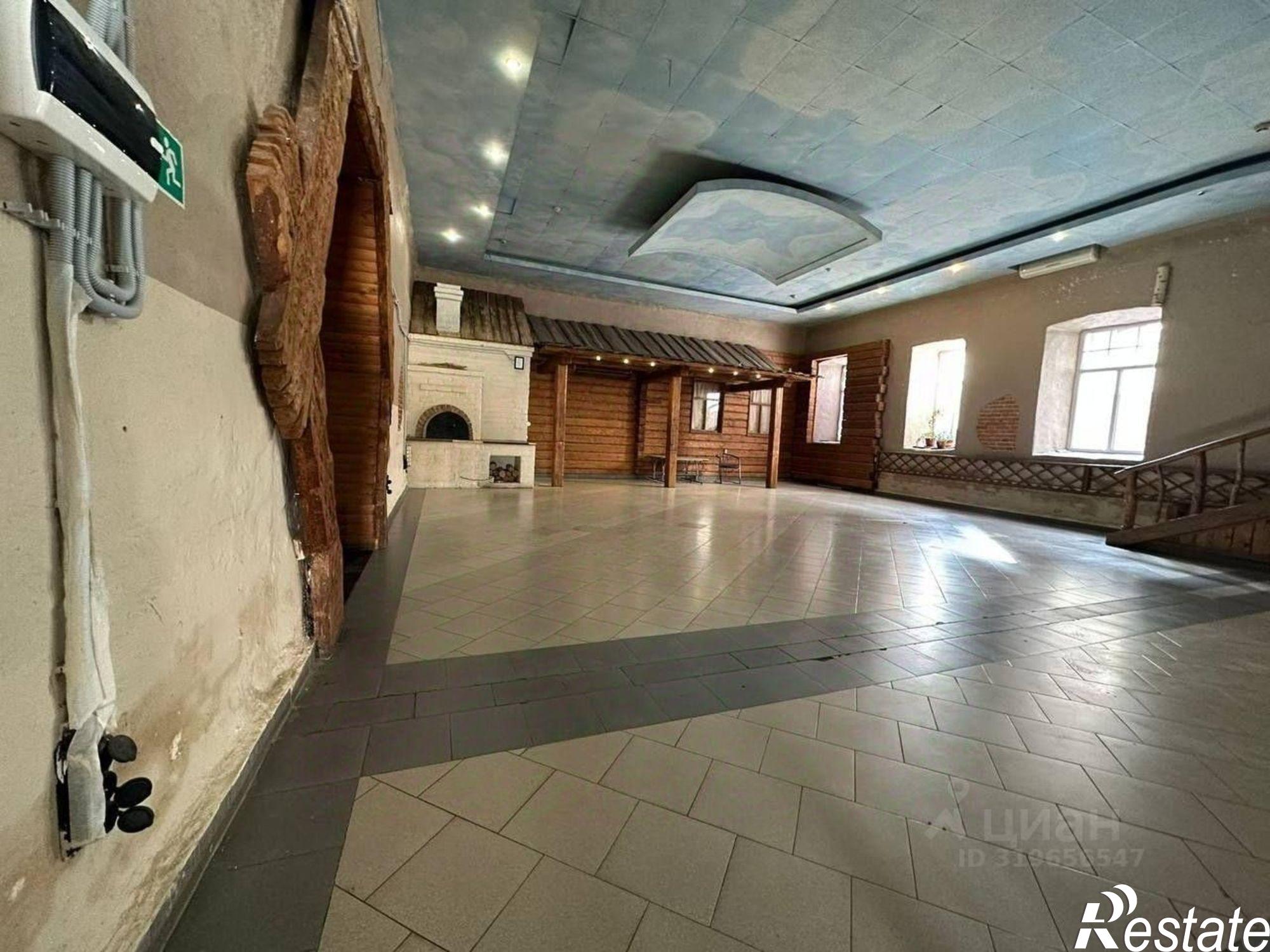 Сдать ОСЗ, отдельно стоящее здание за 330 000 рублей на улица Максима Горького, 7