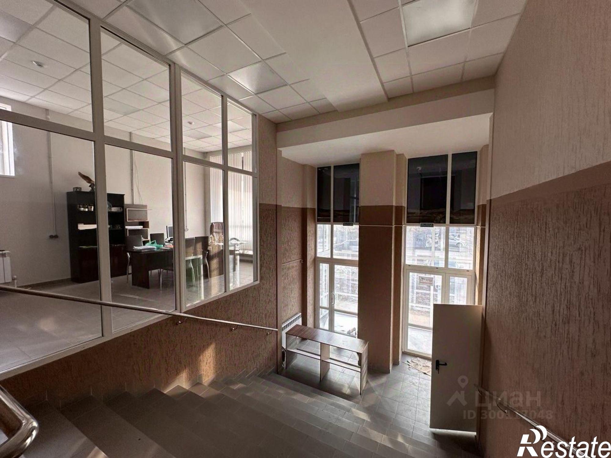 Купить ОСЗ, отдельно стоящее здание за 200 001 000 рублей на улица Маяковского, 11