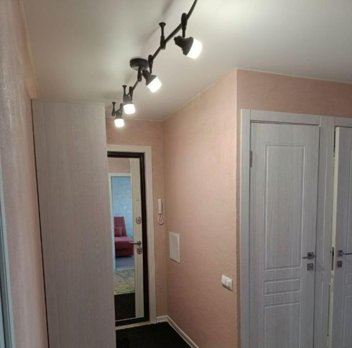 2-комн квартира в новом доме улица Энгельс-1