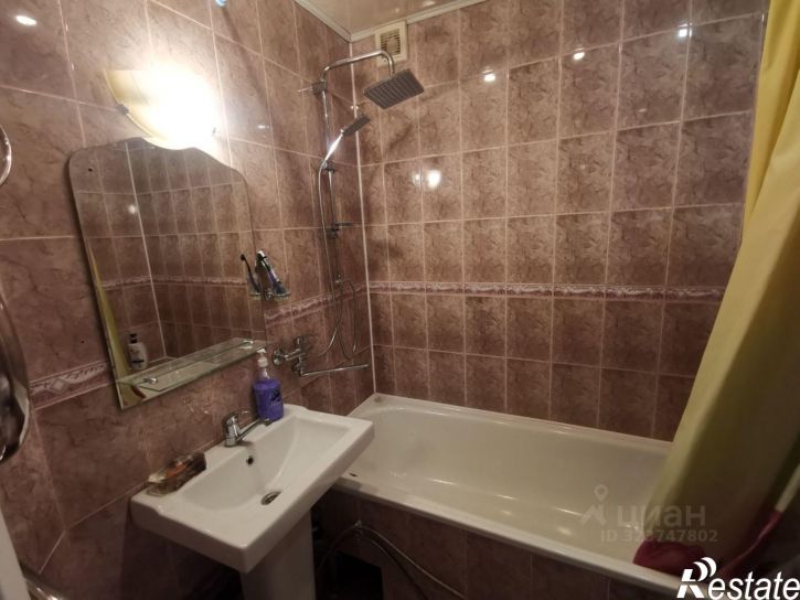 3-комн квартира улица Энгельс-1, 82,  д. 82