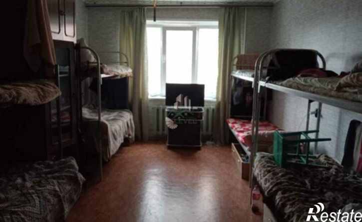 4-комн квартира улица Тельмана, 23А,  д. 23А