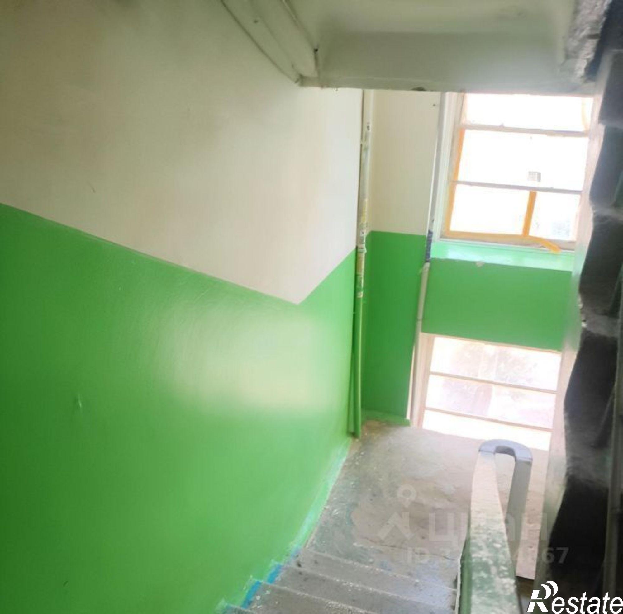 Купить квартиру за 2 430 000 рублей на Молодёжная улица, 8