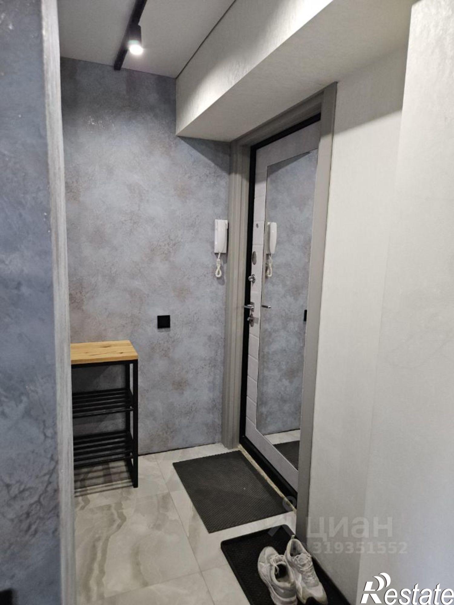 Сдать квартиру за 40 000 рублей на Саратов, Мирный переулок, 17