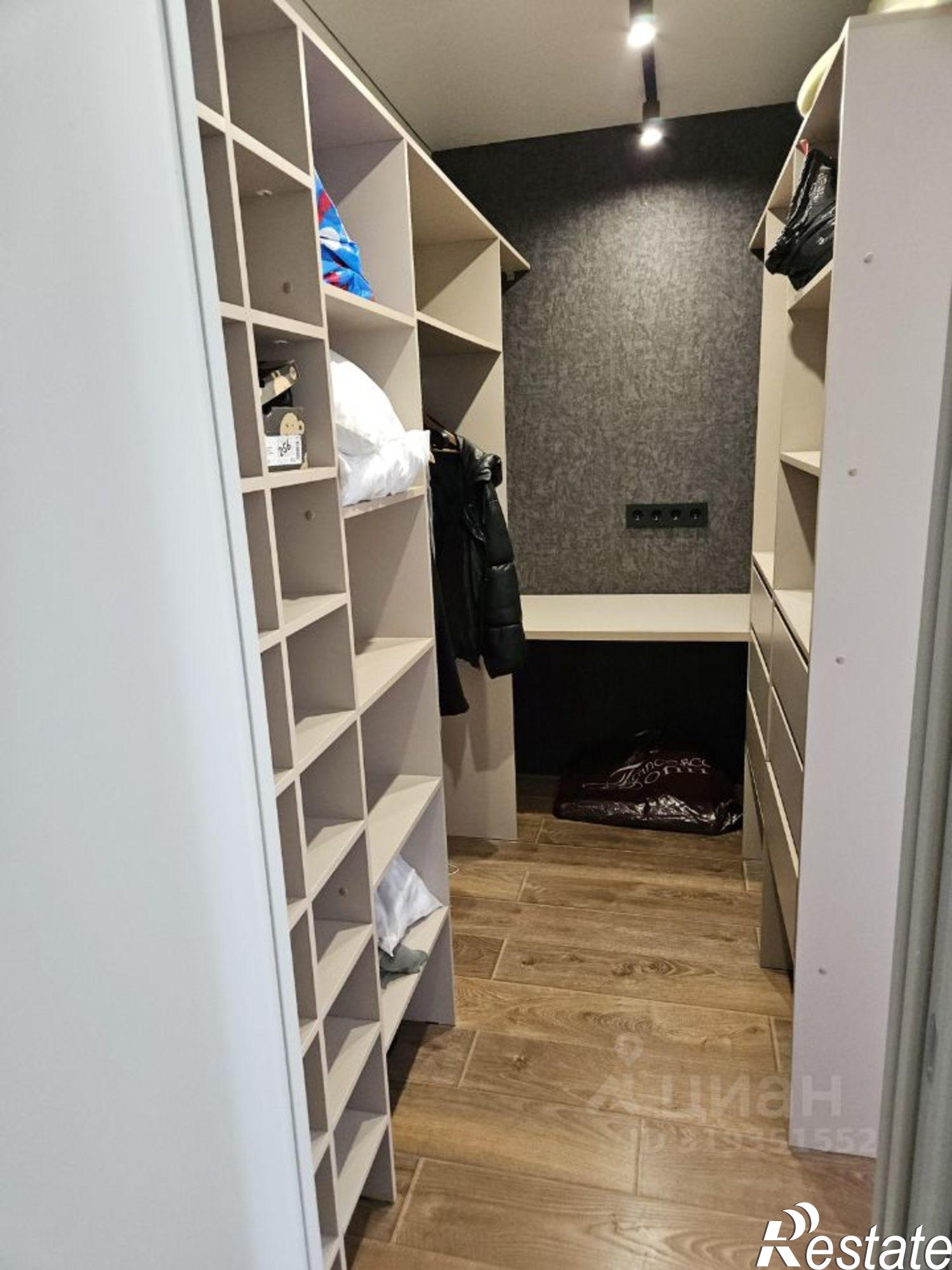 Сдать квартиру за 40 000 рублей на Саратов, Мирный переулок, 17