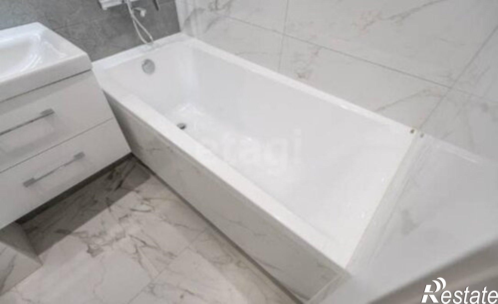 Купить квартиру за 4 441 000 рублей на ул Новобазарная, 1