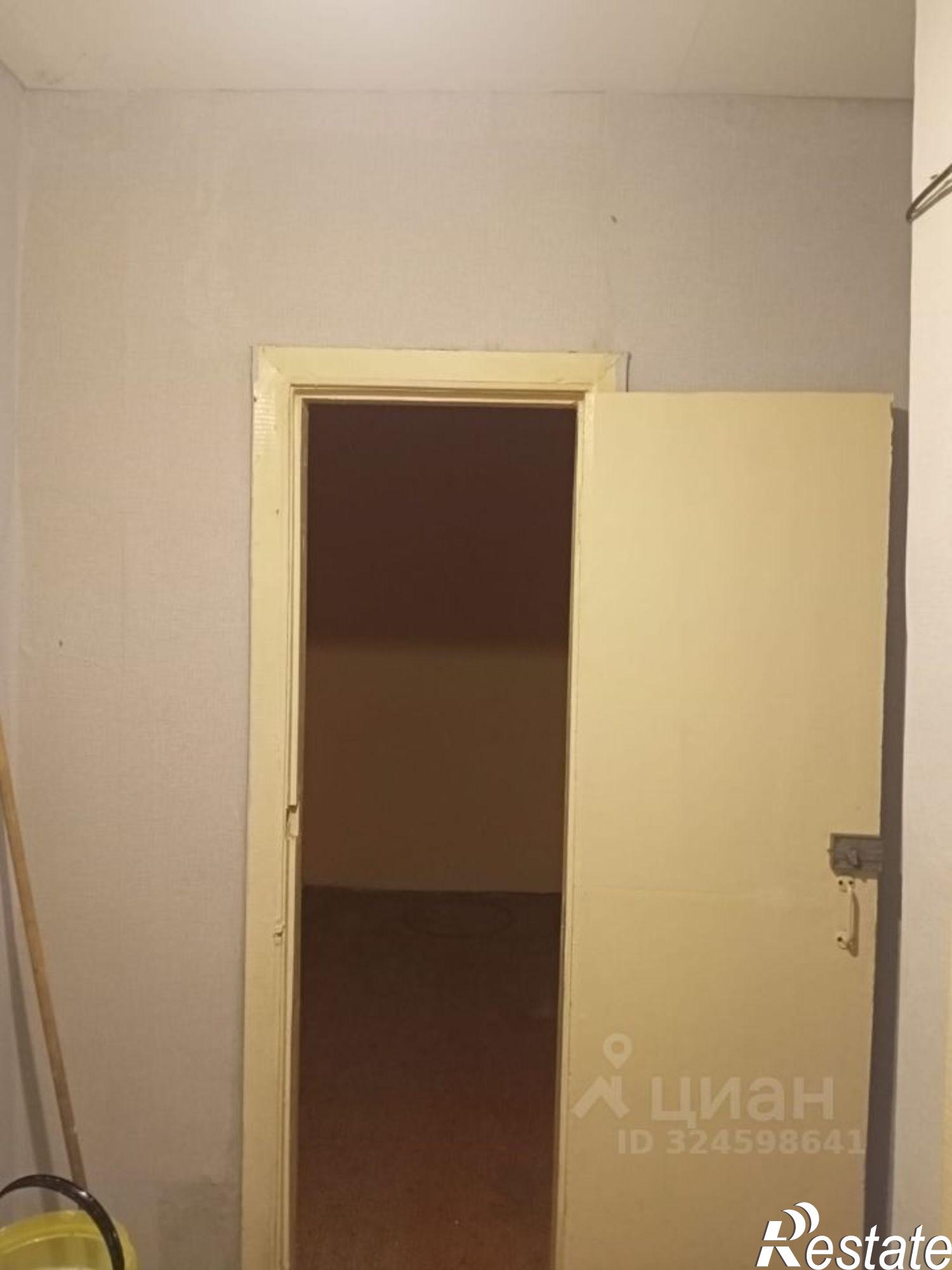 Сдать квартиру за 10 000 рублей на улица Тельмана, 13