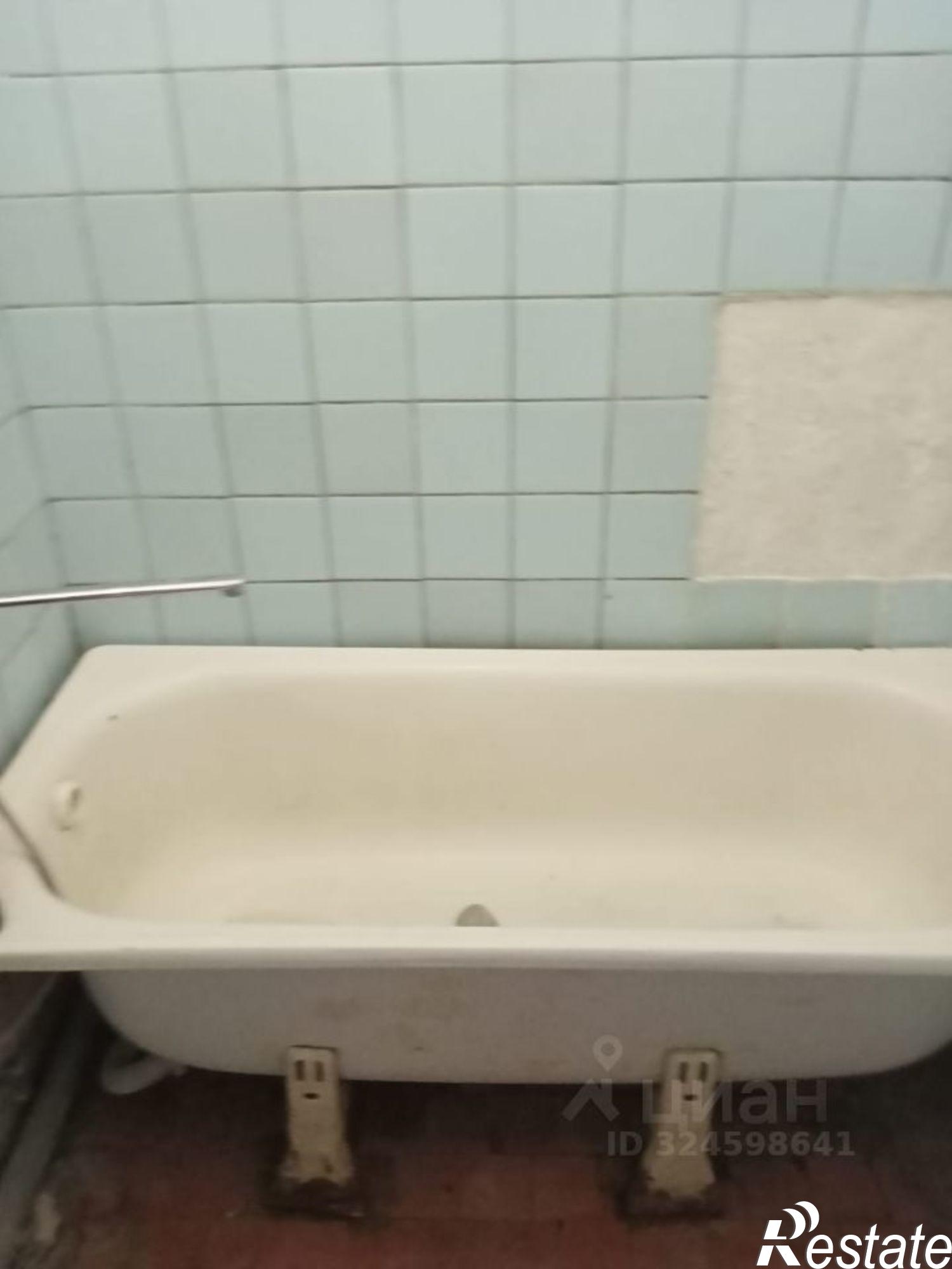 Сдать квартиру за 10 000 рублей на улица Тельмана, 13