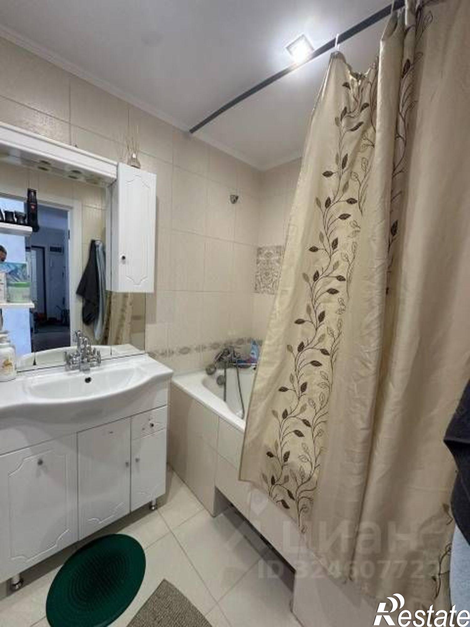 Купить квартиру за 7 500 000 рублей на Саратов, 13-й Шелковичный проезд, 16/18