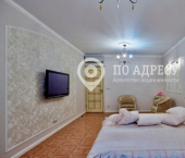 3-комн, 135кв м, этаж 3/9 улица Яблочкова, 26