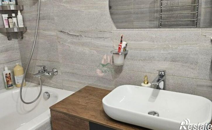 3-комн квартира улица Тельмана, 150/5,  д. 150/5