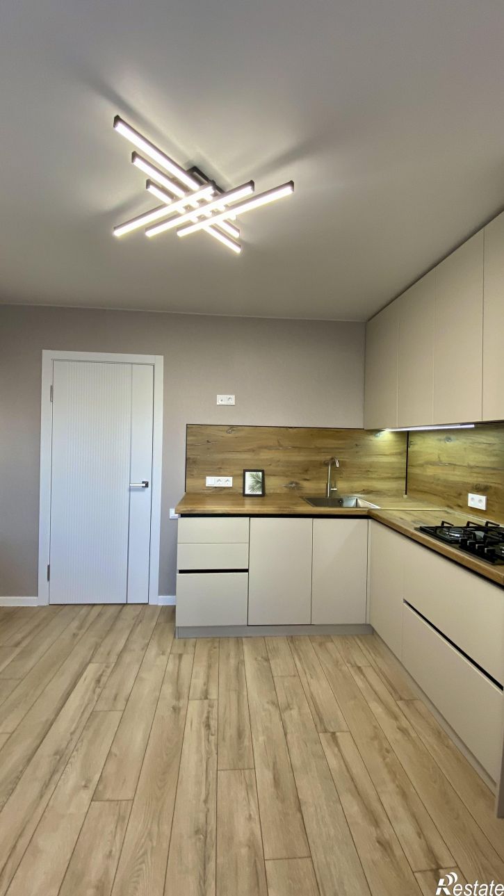 1-комн квартира Пионерская , 80