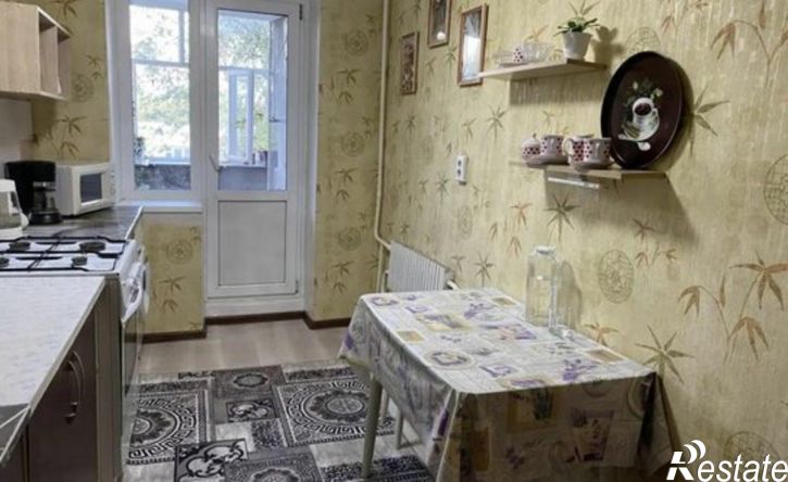 1-комн квартира Энгельс, улица 148-й Черниговской Дивизии, 6А