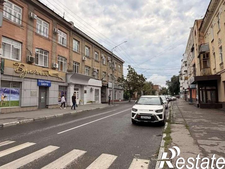 Торговое помещение Театральная улица, 1а